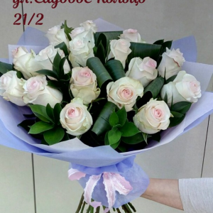 21 нежно-розовая роза